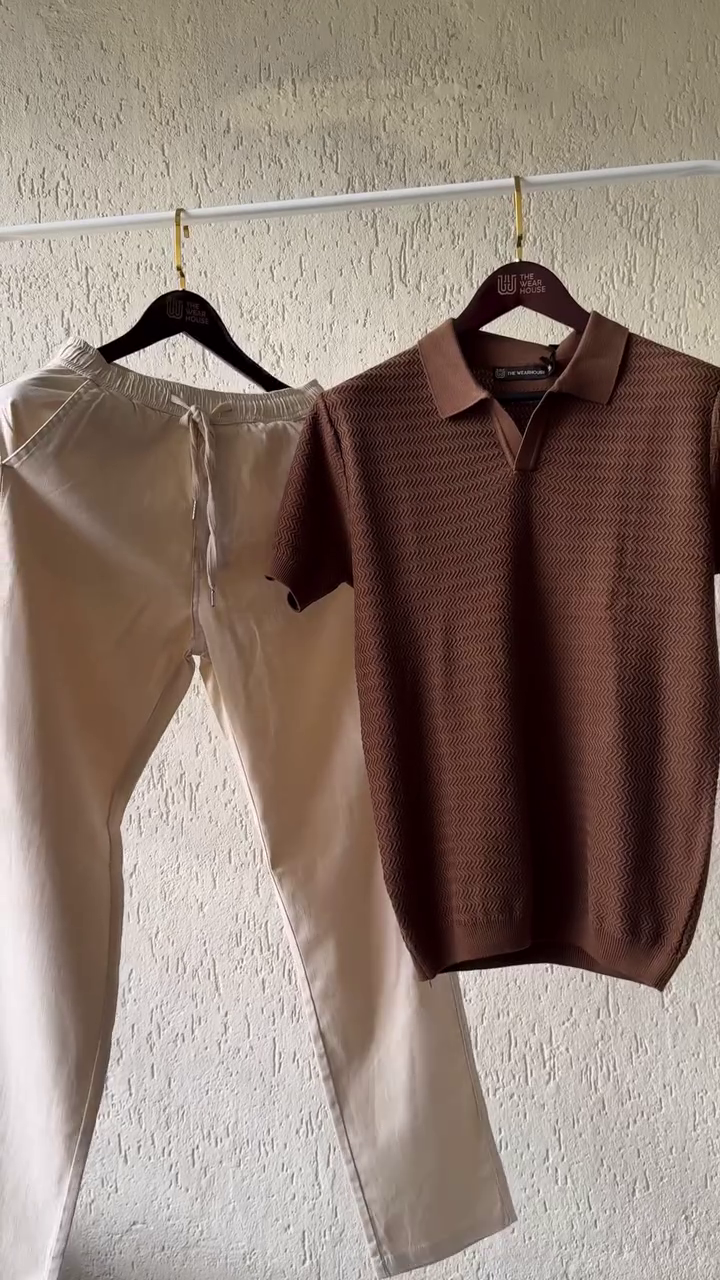 Monochrome Charm – Textured Grey Knit Collar Polo with Crisp White Drawstring Cotton Pants for Men - Image 2