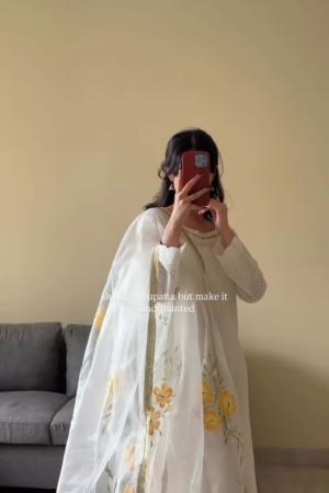 Elegant White Cotton Kurta Set with Hand-Painted Organza Dupatta 🌸✨