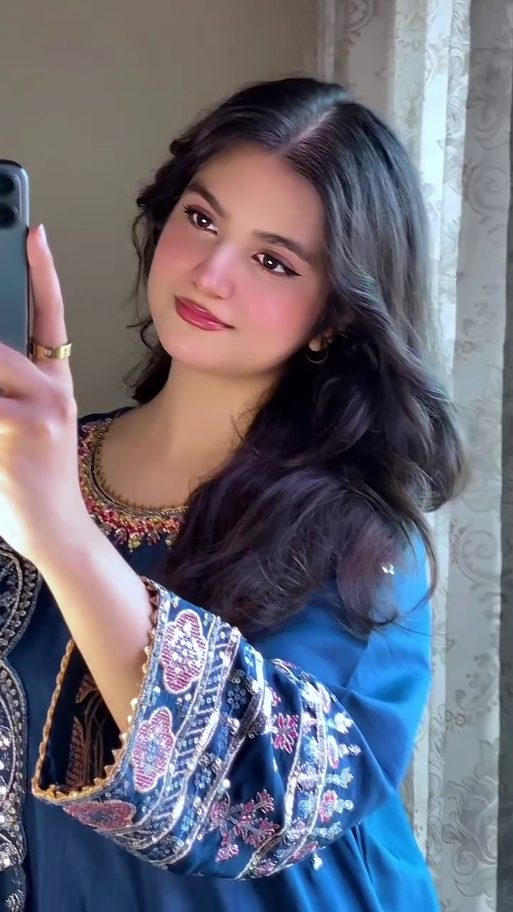 Deep Teal Embroidered Georgette Suit with Intricate Thread Work 💙🌺 - Image 3