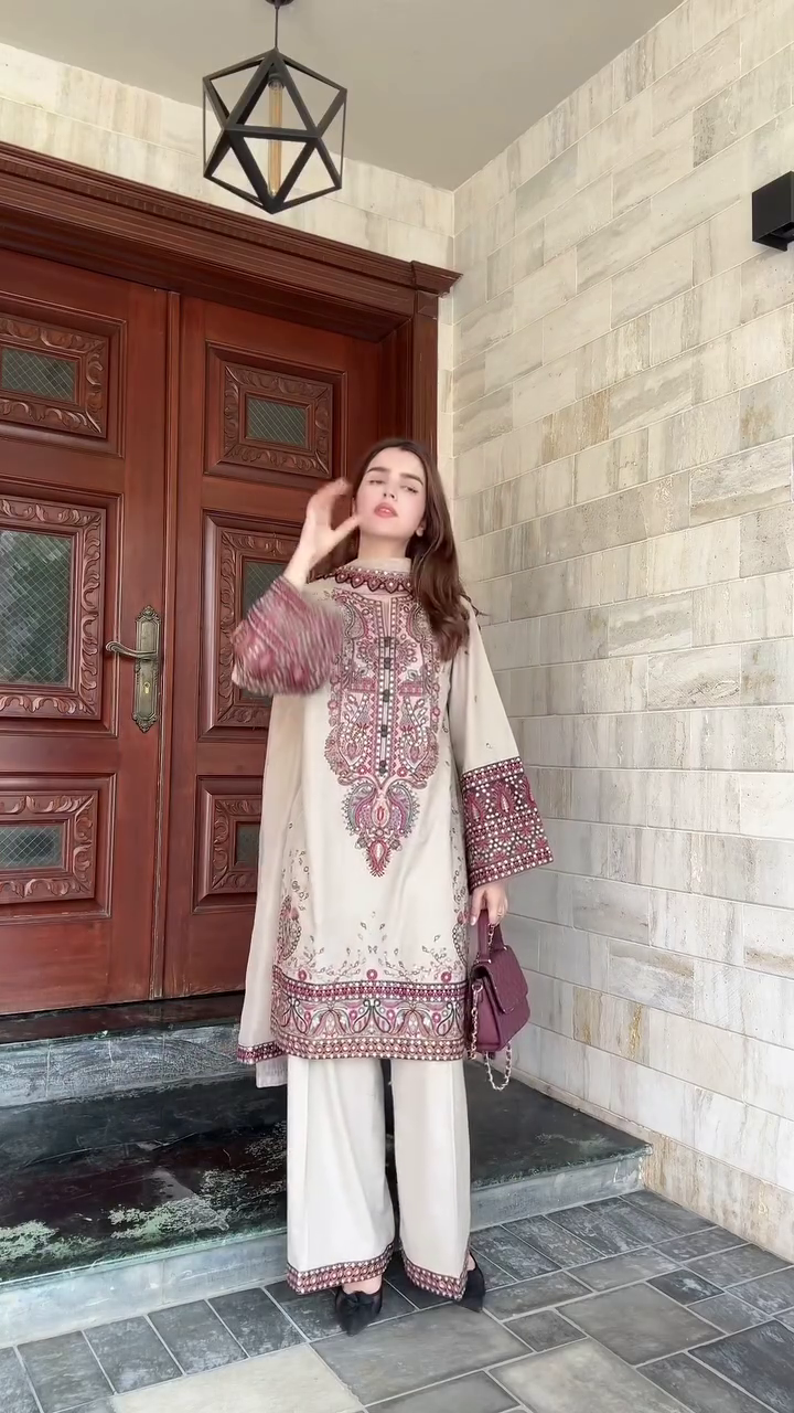 Cream Beige Embroidered Lawn Suit with Printed Borders & Maroon Detailing πΈπ€ - Image 2