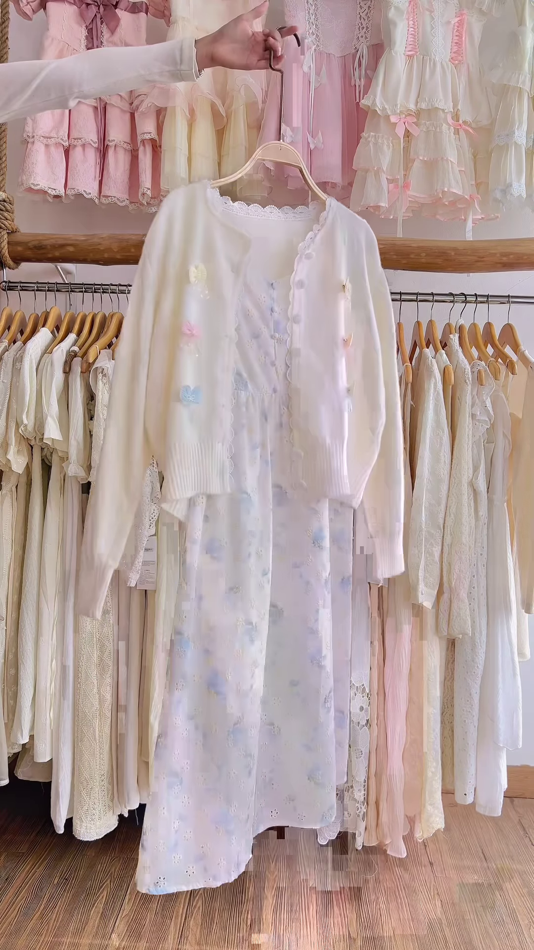 Effortless Fashion for the Modern Woman